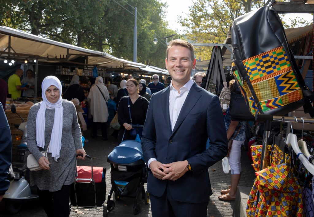 Ook Rotterdamse VVD-wethouder Tim Versnel wil snelle actie rondom arbeidsmigratie