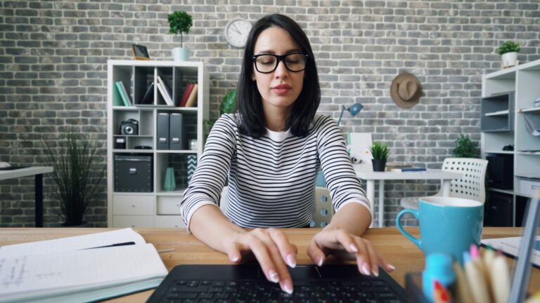 How to keep online job interviews free from AI-assisted answers